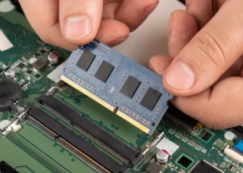 cek kapasitas RAM maksimal