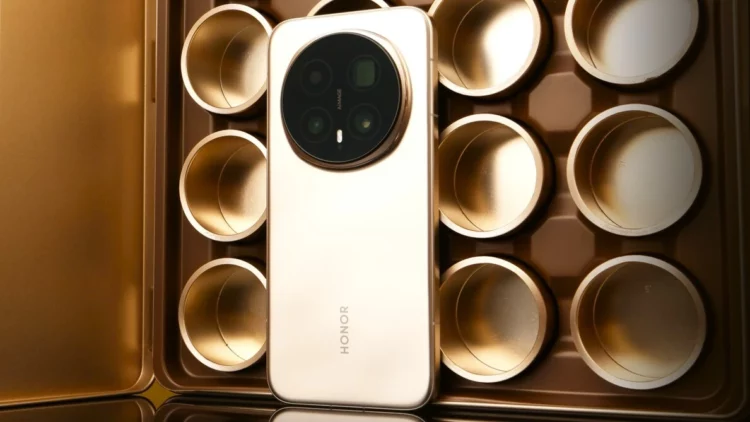 Gambar bocoran hands-on dari Honor Magic 8 Pro varian warna emas, yang kualitas kameranya kini menjadi perbincangan hangat.