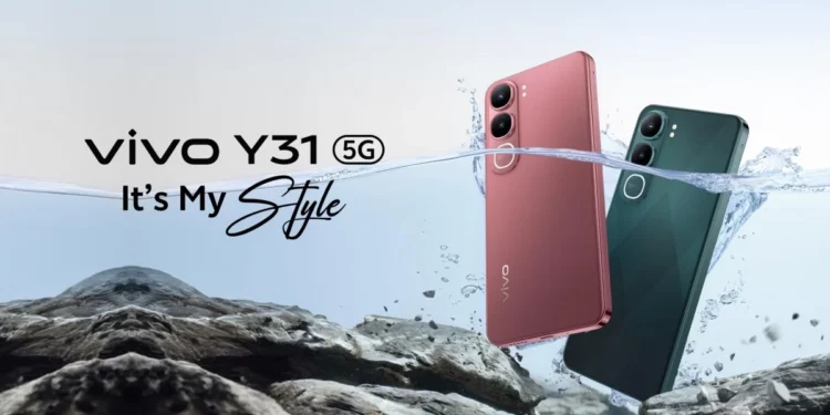 Gambar promosi HP Vivo Y31 5G dalam warna Rose Red dan Diamond Green yang tahan air, menyoroti sertifikasi IP68/69 yang lebih tinggi dari versi Pro-nya.