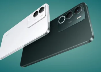 Dua varian warna Realme P3 Lite 4G yang rilis diam-diam dengan desain bodi modern dan elegan.