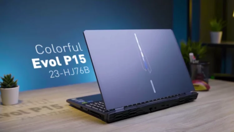 Tampilan laptop gaming Colorful Evol P15 yang menjadi subjek review untuk membuktikan performa dan layarnya masih juara di tahun 2025.