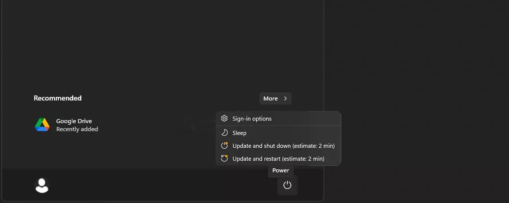 Bagian dari menu Start Windows 11 yang menampilkan opsi "Recommended" (termasuk Google Drive) dan menu daya dengan pilihan "Update and shut down" dan "Update and restart" dengan perkiraan waktu.