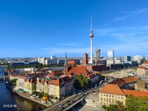 Contoh hasil foto resmi dari kamera iQOO 15, menunjukkan detail dan kualitas gambar yang tajam.