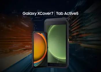 Samsung Galaxy XCover 7 Pro dan Galaxy Tab Active 5 Pro yang merupakan perangkat tahan banting, ditampilkan berdampingan.