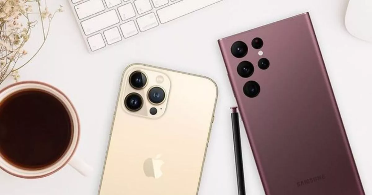 Tampilan layar smartphone premium dengan interface cerah, bezel tipis, dan punch-hole kamera depan.