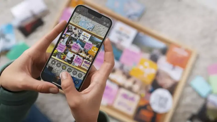Tampilan menu pengaturan di iPhone yang terkait dengan iCloud Shared Albums atau Fitur Album Bersama.