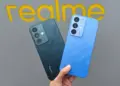 Close-up modul kamera belakang salah satu smartphone Realme C85 atau C85 Pro, mengindikasikan perbedaan spesifikasi lensa.