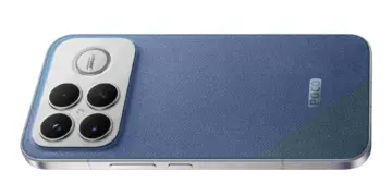 Tampilan desain belakang HP Poco F8 Ultra warna biru dengan modul kamera besar yang membawa lensa 50MP 5x optical zoom dan chipset Snapdragon 8 Elite.