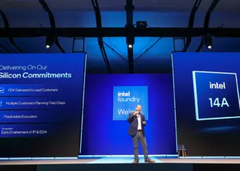 Presentasi keynote Intel Foundry yang memperkenalkan node proses Intel 14A sebagai strategi utama untuk menarik pelanggan eksternal dan ambisi menjadi raja chip dunia.