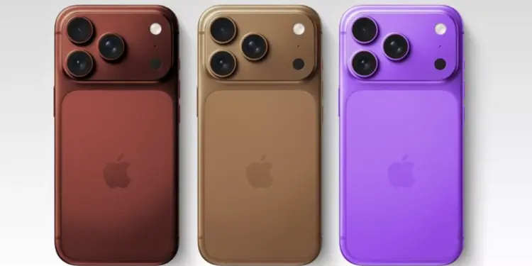 Dua unit iPhone (mewakili model Pro dan Non-Pro) dipajang di atas meja display, menyiratkan perbedaan fitur antar varian.