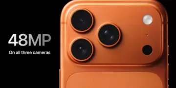 Unit iPhone 17 Pro Max dipajang di atas meja, menyoroti desain dan layar yang memikat konsumen global.