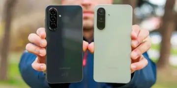 Dua unit smartphone Samsung Galaxy A37 dan A57 berdampingan dengan pilihan warna cerah dan bezel layar yang semakin tipis.