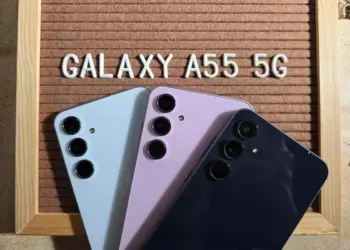 Tiga pilihan warna Samsung Galaxy A55 5G yang mengalami penurunan harga di awal 2026.