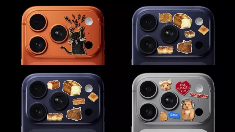 Kumpulan desain stiker kreatif yang ditempelkan di sekitar modul kamera iPhone 17 Pro.