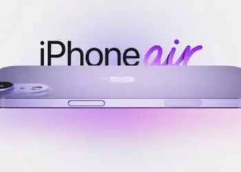 Pengguna memanfaatkan fitur AI pada iPhone Air untuk mengubah sketsa tangan menjadi gambar potret digital yang estetik setelah harga turun 30 persen.