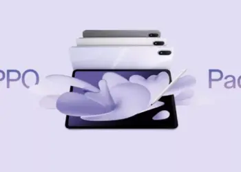 Poster resmi Oppo Pad 5 yang menunjukkan tumpukan varian tablet dengan aksesori smart stylus untuk menunjang multitasking dan kreativitas.