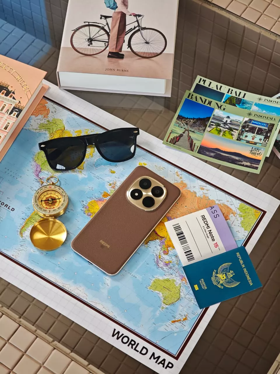 Sisi depan dan belakang REDMI Note 15 Series warna ungu muda dengan layar jernih.