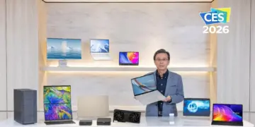 Samson Hu Co-CEO ASUS memperkenalkan jajaran hero model Laptop AI ASUS CES 2026 dalam acara Always Incredible.