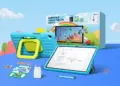 Tablet edukasi Samsung Galaxy Tab A11 Kids Pack berwarna biru dengan fitur AI Solve Math untuk belajar matematika anak.