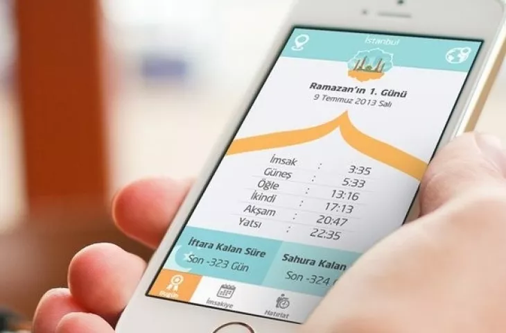 Detail aplikasi jadwal imsakiyah dan waktu berbuka puasa di smartphone.