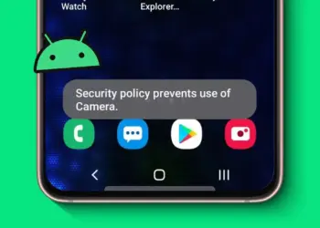 Munculnya pesan error Security policy prevents use of camera pada layar HP Android dengan ikon robot hijau.
