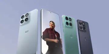 Deretan varian warna Motorola Edge 70 Fusion dengan layar lengkung dan modul kamera belakang empat lensa.