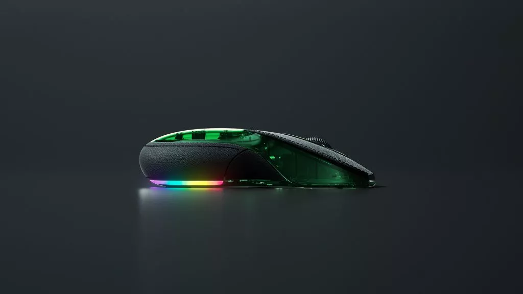 Tampak samping Mouse Gaming Boomslang dengan efek lampu RGB dan desain ergonomis klasik.