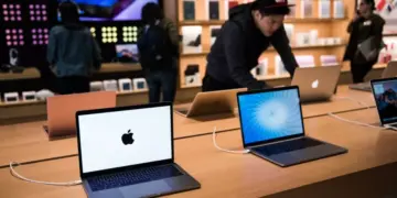 Penampakan estetika iPhone 17 Pro yang mencerminkan strategi pasar baru Apple untuk segmen entry-level.