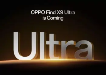 Teaser resmi OPPO Find X9 Ultra "is Coming" dengan teks Ultra yang bercahaya keemasan.