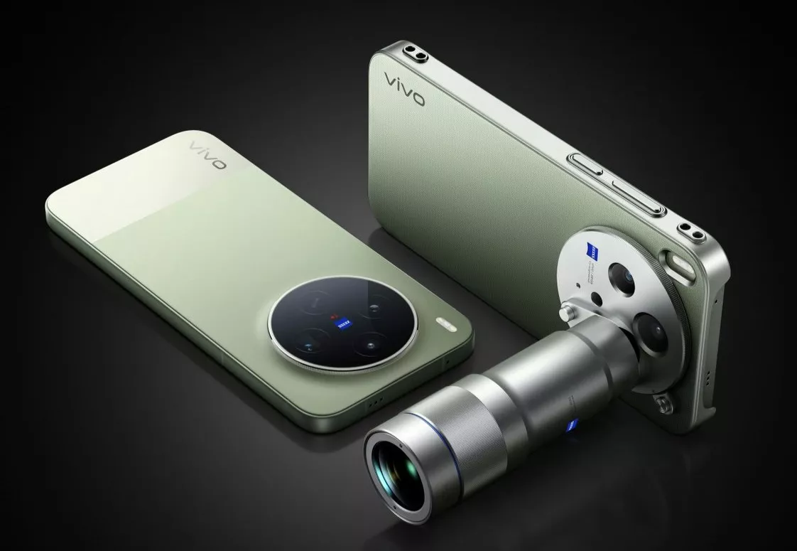 Detail modul kamera melingkar Vivo X300 Ultra dan mekanisme pemasangan lensa telephoto tambahan menggunakan adapter khusus.