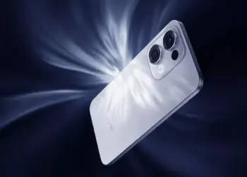 Desain bodi belakang Oppo Reno dengan efek kilauan cahaya estetik untuk promo Lebaran 2026.