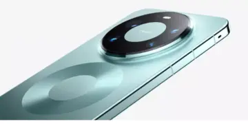 Render resmi HUAWEI Mate 80 Pro warna hijau toska dengan teks keterangan seri Mate 80.