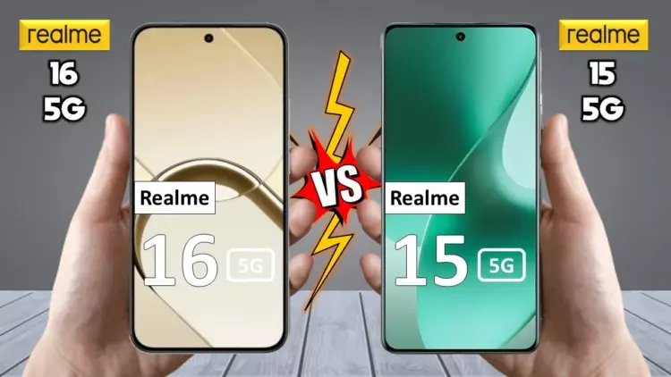 Perbandingan layar depan realme 16 5G dan realme 15 5G yang sedang dipegang, menampilkan bezel tipis dan desain punch-hole kamera depan.