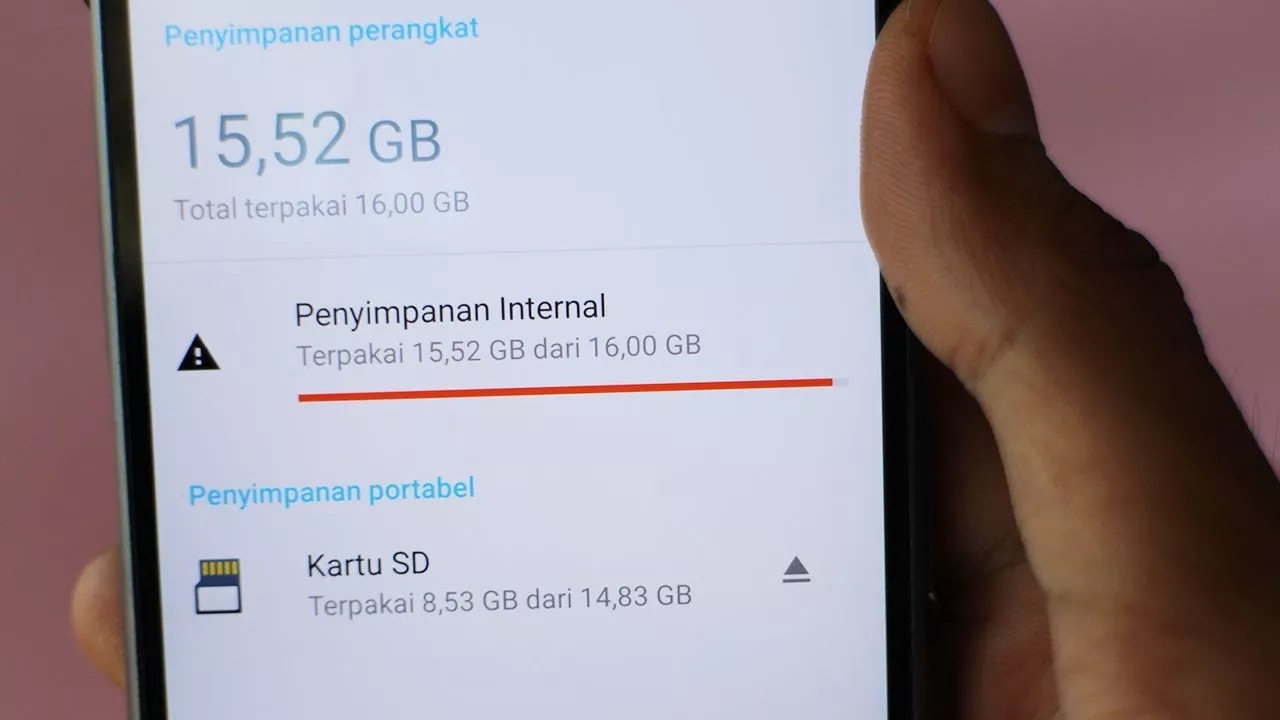 Tampilan layar Android menunjukkan sisa memori internal sangat menipis, hanya tersisa beberapa MB dari total 16GB.