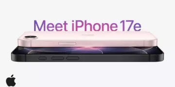 Tampilan samping dua varian warna iPhone 17e, pink dan hitam, bertumpuk di latar belakang putih dengan teks 'Meet iPhone 17e'.