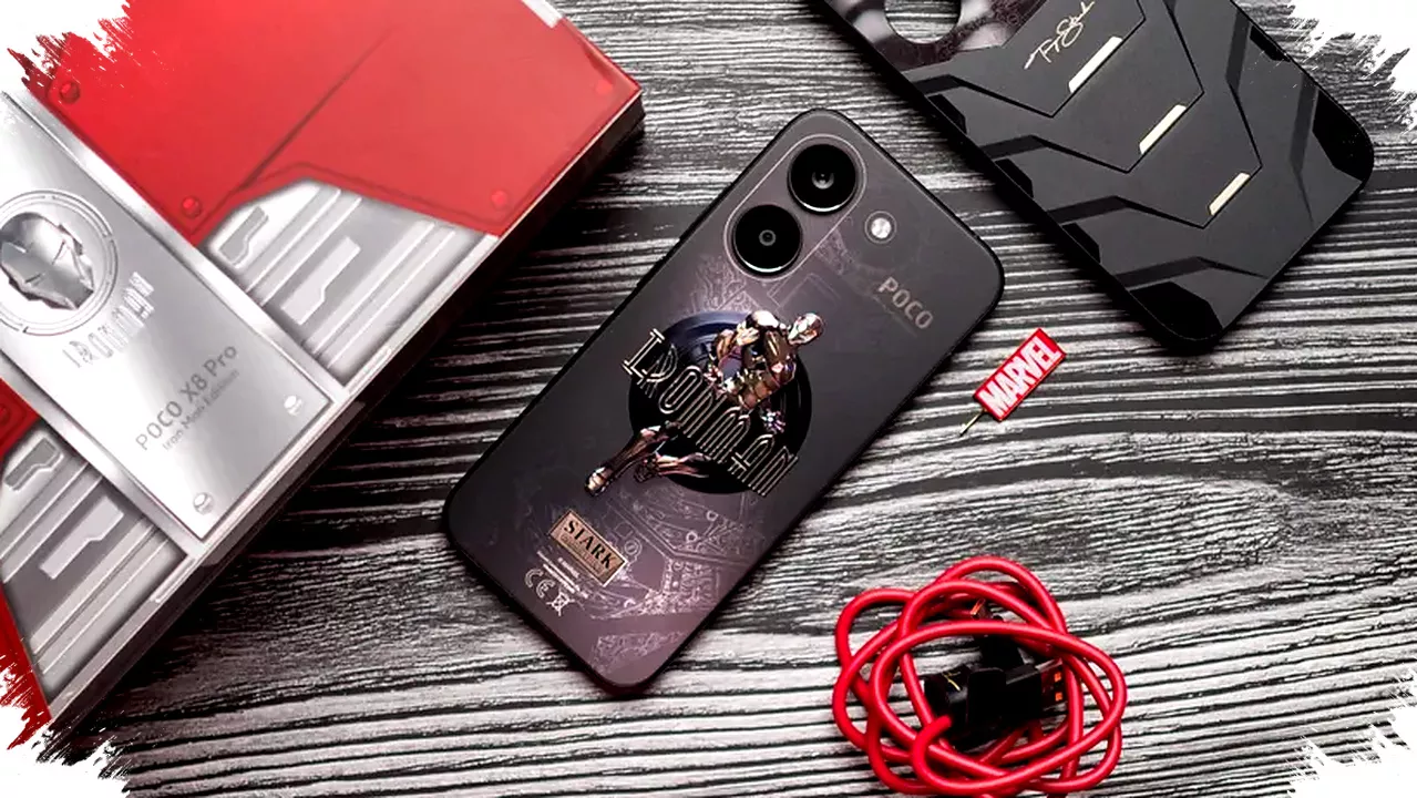 Detail close-up desain punggung POCO X8 Pro Iron Man Edition dengan grafis reaktor Stark, casing tambahan, dan kabel merah ikonik.