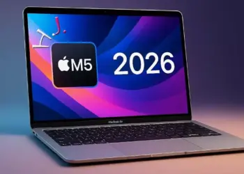 Render MacBook Air dengan logo chip Apple M5 dan tulisan tahun 2026 di layar.