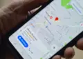 Detail informasi bisnis seperti nama toko, rating, dan alamat di aplikasi Google Maps.