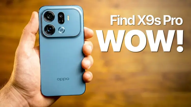 Genggaman tangan pada unit OPPO Find X9s Pro warna biru dengan teks Find X9s Pro WOW.