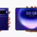 Huawei Pura X Max terlipat dipegang tangan kiri dan layar dalam terbuka lebar dipegang tangan kanan.
