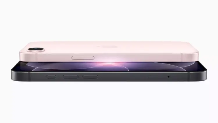 iPhone 17e hadir dengan profil desain yang lebih ramping dan elegan, tersedia dalam berbagai pilihan warna menarik.
