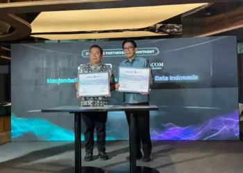 Komitmen kemitraan strategis Axioo dan Primacom dalam menjembatani inovasi AI demi mewujudkan kedaulatan data nasional.