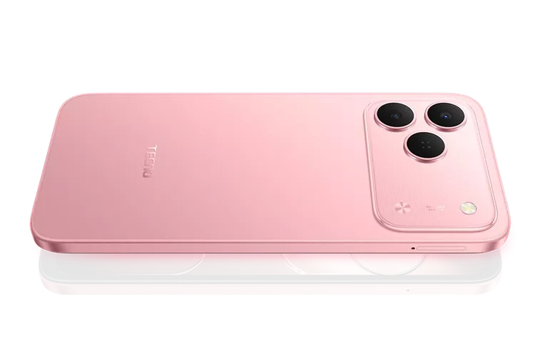 Pilihan warna cerah TECNO SPARK 50 4G memberikan kesan mewah di kelas harga Rp1,9 juta.