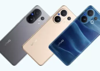 Integrasi teknologi ZEISS pada seri V membuat harga HP Vivo ini sangat sepadan bagi para pecinta fotografi mobile.