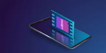 Teknologi eSIM mempermudah gamer beralih jaringan internet tanpa perlu repot mengganti kartu fisik saat bermain game.