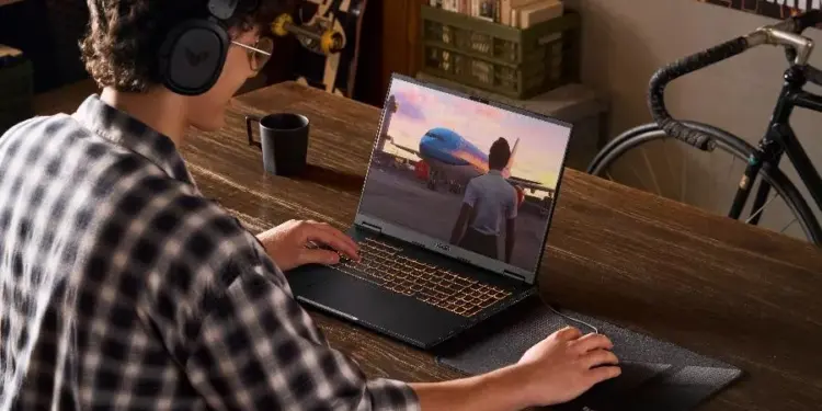 Visual imersif: Layar responsif dan keyboard backlit TUF Gaming F16 memberikan pengalaman bermain game yang lancar.