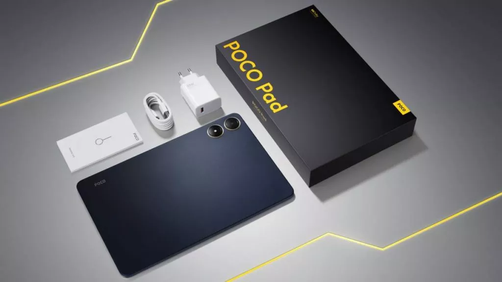 Isi dalam kotak kemasan Poco Pad; tablet murah dengan kelengkapan yang masih cukup solid di kelasnya.