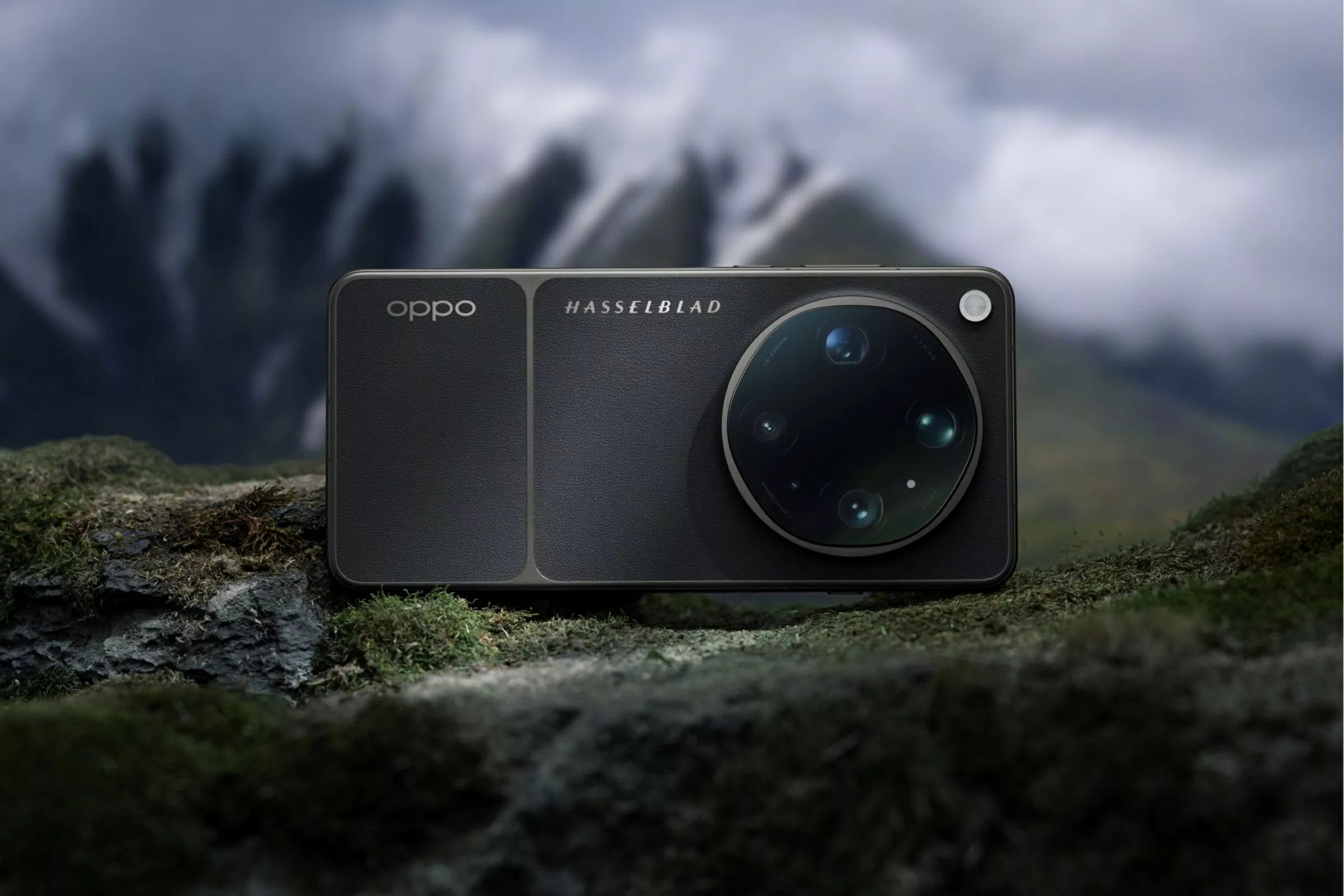 Desain bodi belakang premium OPPO Find X9 Ultra dengan lensa Hasselblad