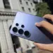 Tampilan dekat konfigurasi lensa kamera canggih Galaxy S26 Ultra yang menjadi andalan baru kreator konten.