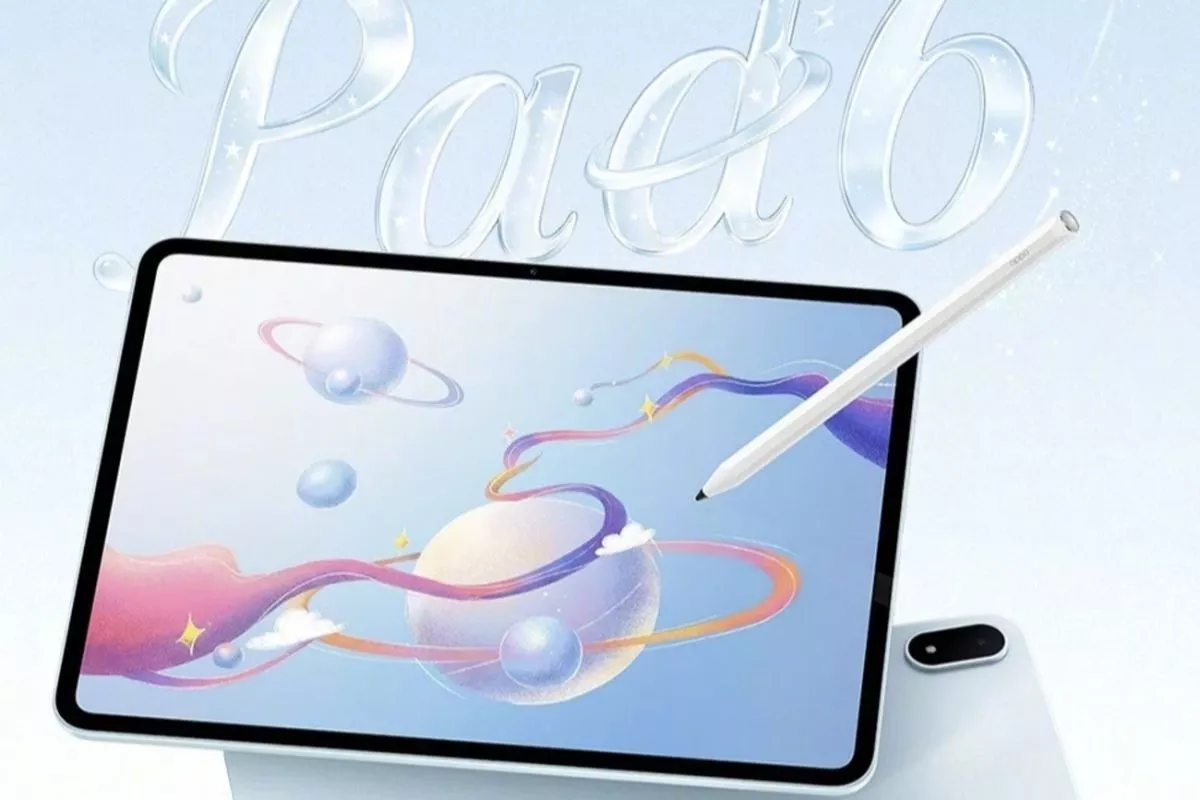 Detail tampilan layar jernih Oppo Pad 6 lengkap dengan aksesori stylus pen berwarna putih.